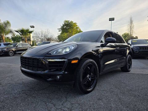 2015 Porsche Macan S AWD photo