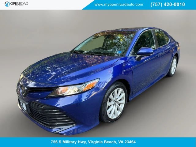 2018 Toyota Camry LE FWD photo