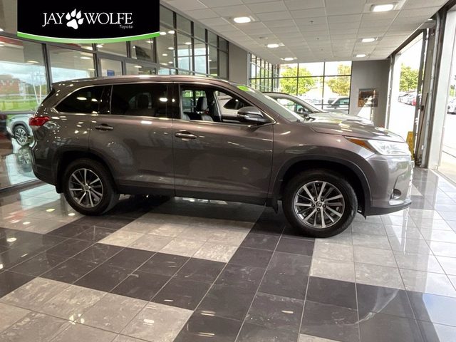 2019 Toyota Highlander XLE AWD photo