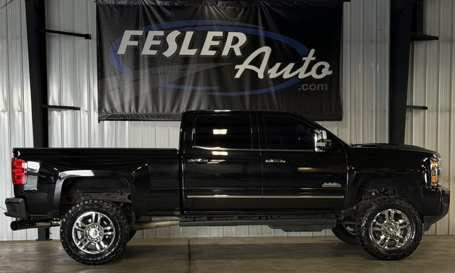 2019 Chevrolet Silverado 2500HD High Country 4WD photo