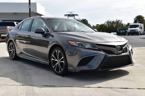 2018 Toyota Camry SE FWD photo