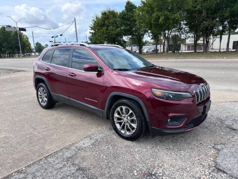 2019 Jeep Cherokee Latitude Plus FWD photo