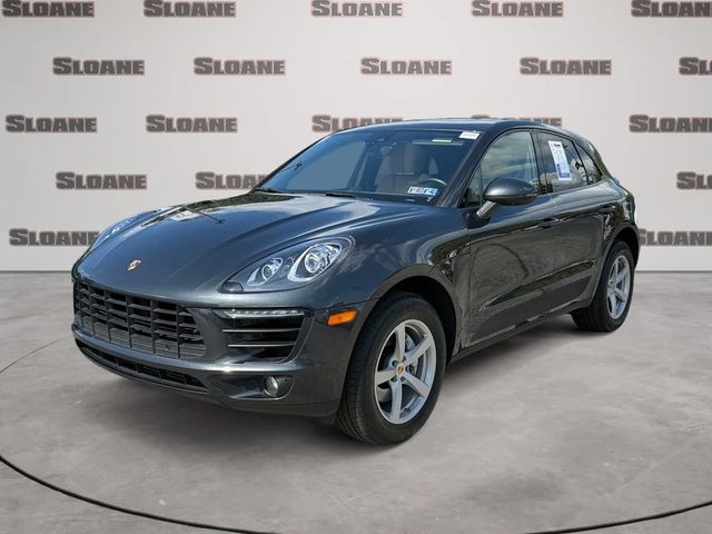 2018 Porsche Macan AWD photo