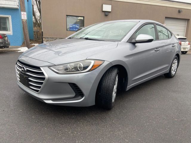 2017 Hyundai Elantra SE FWD photo