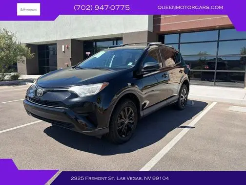 2018 Toyota RAV4 LE FWD photo