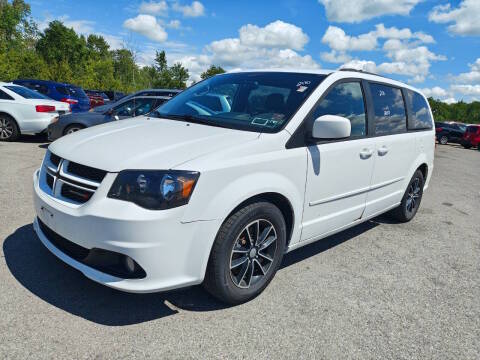 2017 Dodge Grand Caravan GT FWD photo