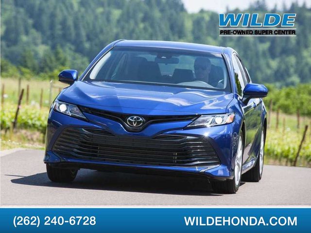 2019 Toyota Camry LE FWD photo