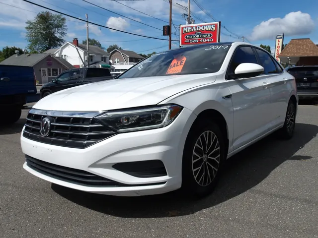 2019 Volkswagen Jetta SEL FWD photo