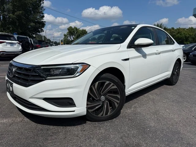 2019 Volkswagen Jetta SEL Premium FWD photo