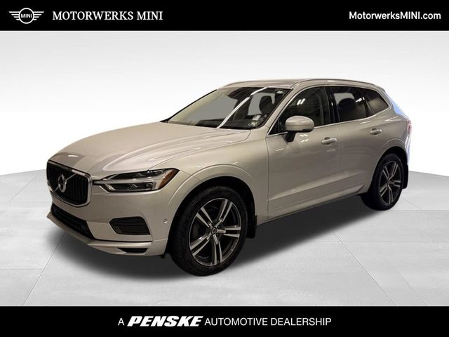 2019 Volvo XC60 Momentum AWD photo