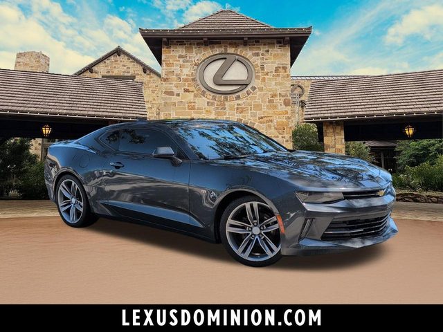 2018 Chevrolet Camaro 1LT RWD photo