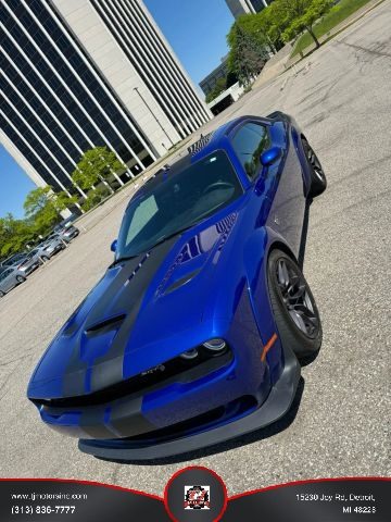 2018 Dodge Challenger SRT Hellcat Widebody RWD photo