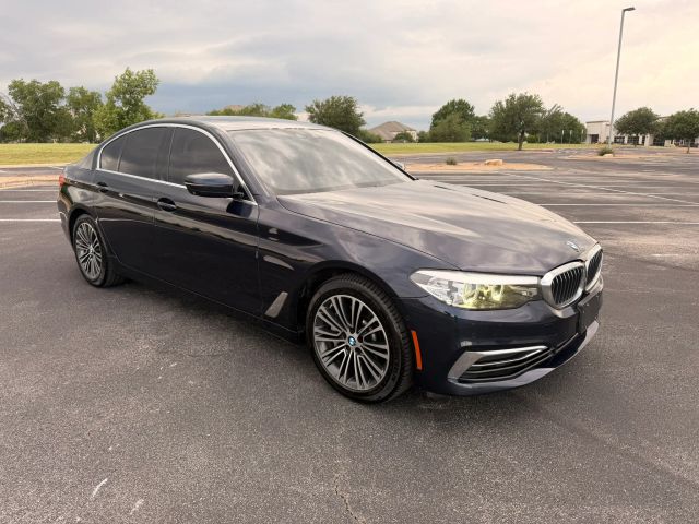 2019 BMW 5 Series 540i RWD photo