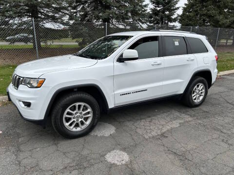 2018 Jeep Grand Cherokee Laredo E 4WD photo