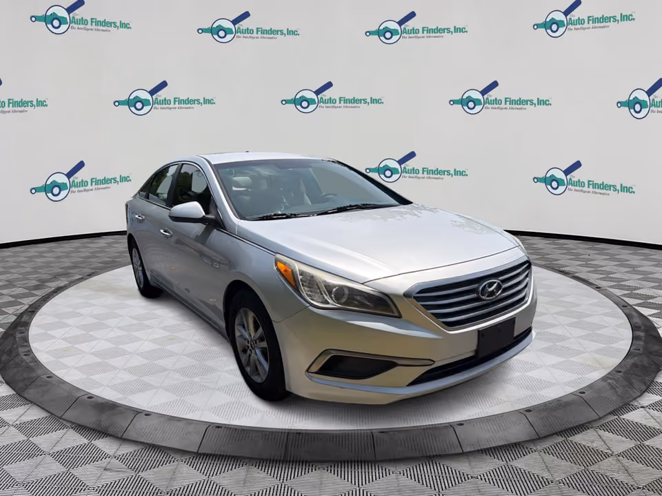 2017 Hyundai Sonata 2.4L FWD photo