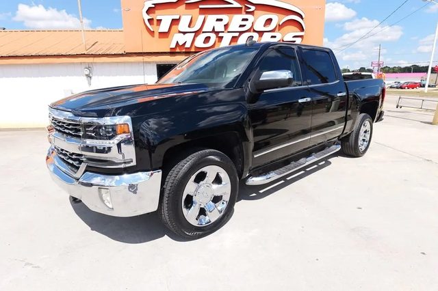 2018 Chevrolet Silverado 1500 LTZ RWD photo