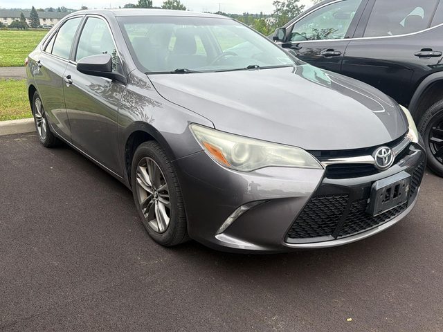 2015 Toyota Camry SE FWD photo