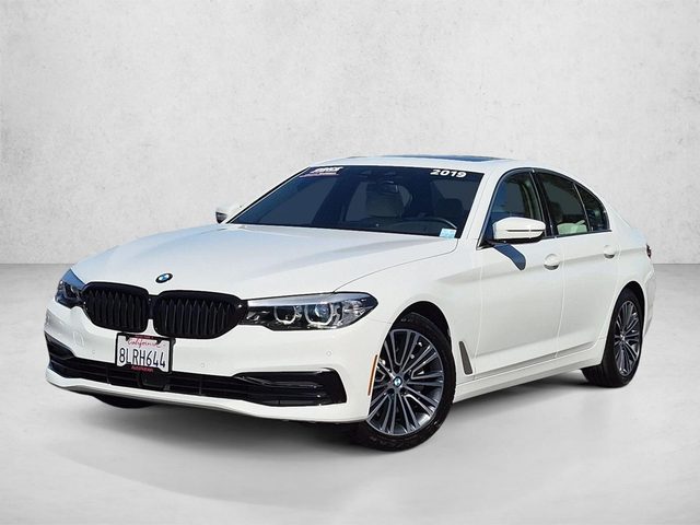 2019 BMW 5 Series 530i RWD photo