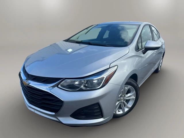 2019 Chevrolet Cruze LS FWD photo