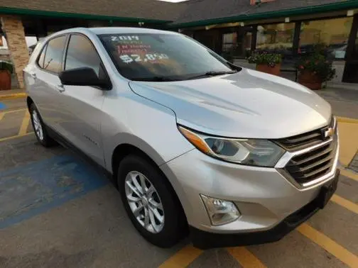 2019 Chevrolet Equinox LS FWD photo