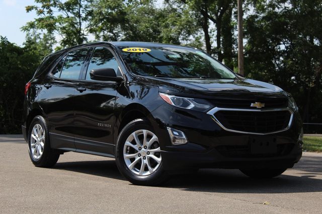 2019 Chevrolet Equinox LS FWD photo