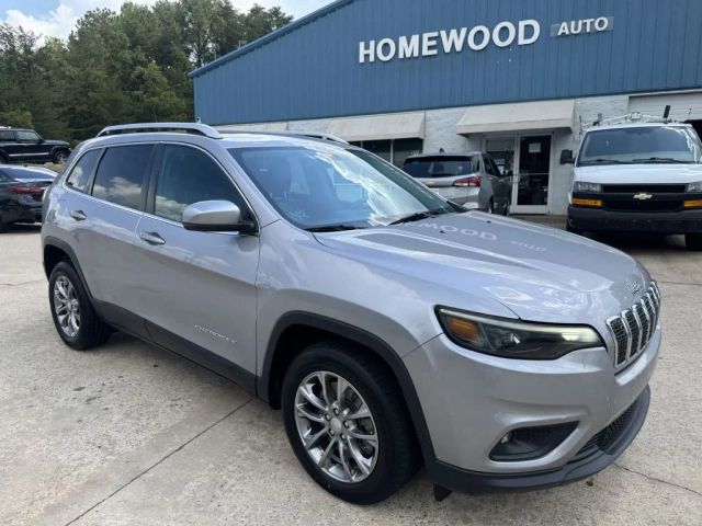 2019 Jeep Cherokee Latitude Plus FWD photo