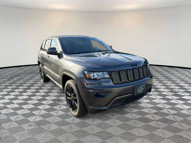 2018 Jeep Grand Cherokee Altitude 4WD photo