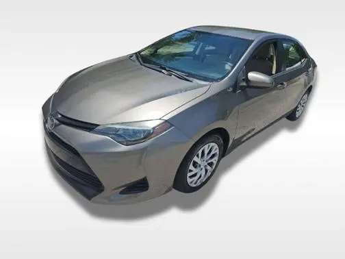 2019 Toyota Corolla LE FWD photo