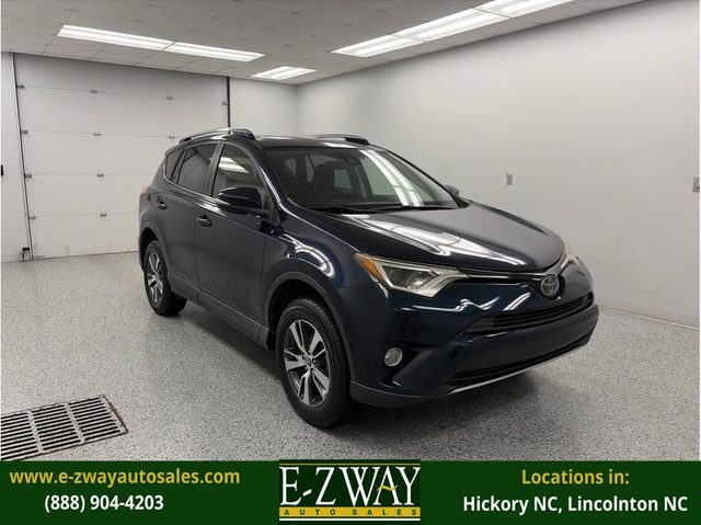 2018 Toyota RAV4 XLE FWD photo