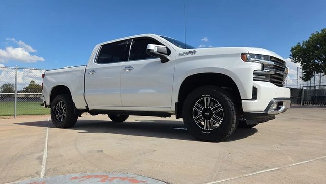 2019 Chevrolet Silverado 1500 High Country 4WD photo