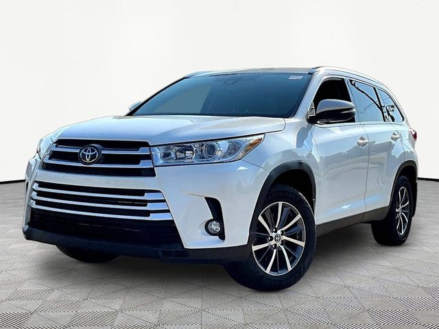 2019 Toyota Highlander XLE AWD photo