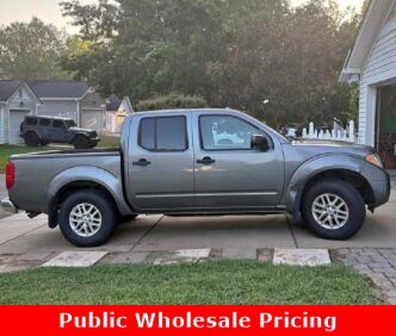 2017 Nissan Frontier SV V6 4WD photo