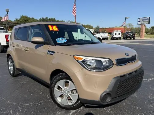 2016 Kia Soul Base FWD photo