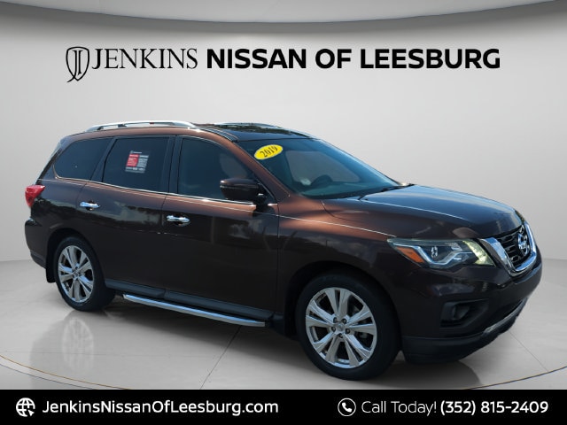 2019 Nissan Pathfinder SL FWD photo