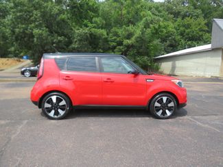 2019 Kia Soul + FWD photo