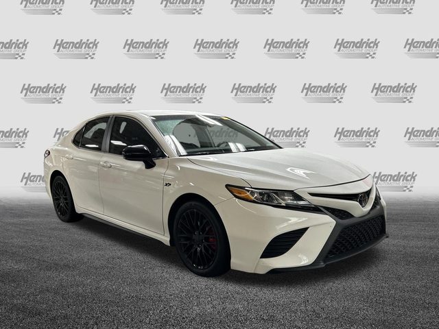2019 Toyota Camry SE FWD photo