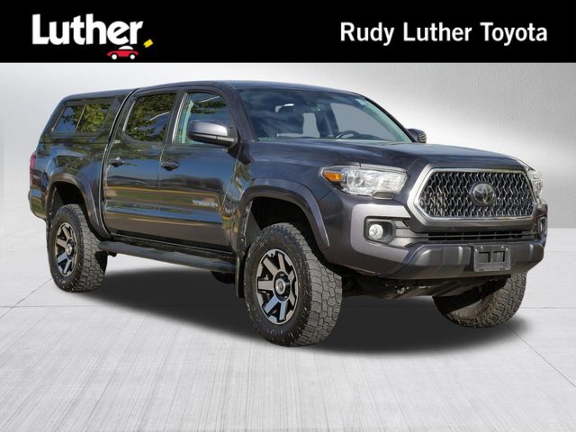 2019 Toyota Tacoma SR5 4WD photo
