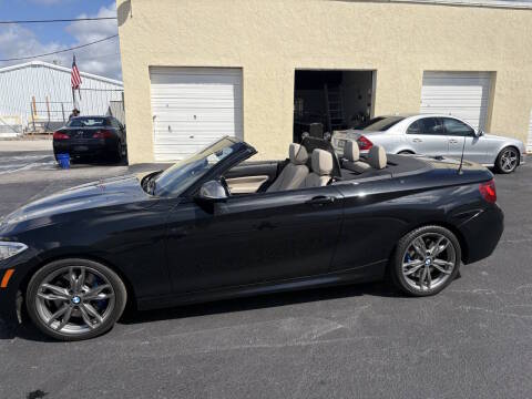 2016 BMW 2 Series M235i RWD photo