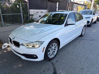 2018 BMW 3 Series 320i xDrive AWD photo