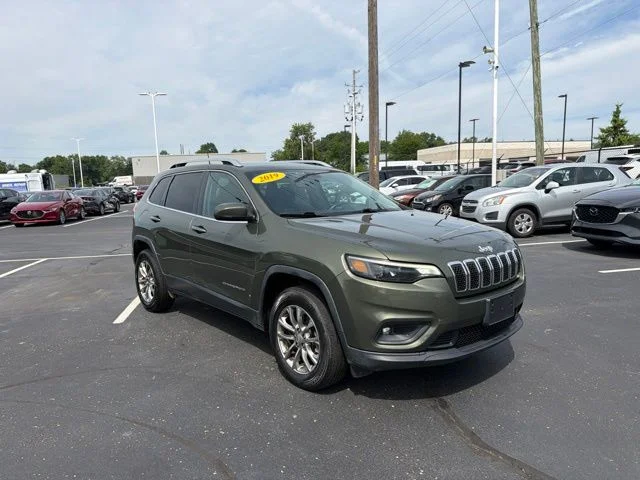 2019 Jeep Cherokee Latitude Plus 4WD photo