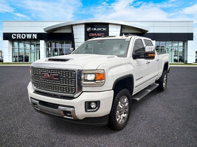 2019 GMC Sierra 2500HD Denali 4WD photo
