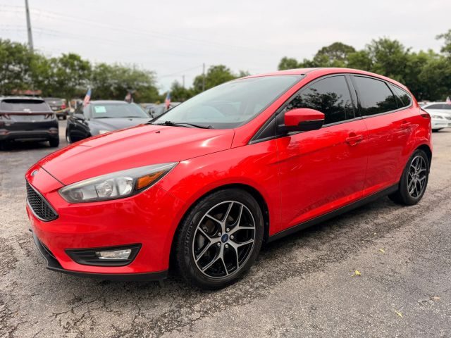 2017 Ford Focus SEL FWD photo