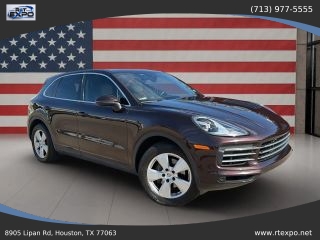 2019 Porsche Cayenne  AWD photo
