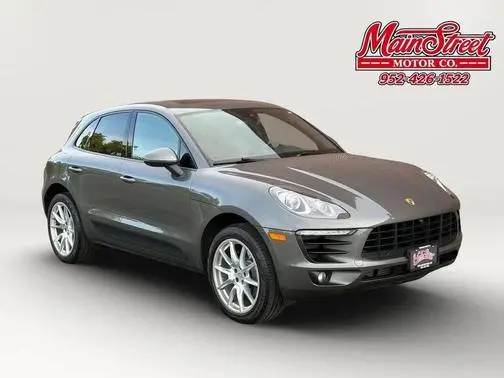 2018 Porsche Macan AWD photo