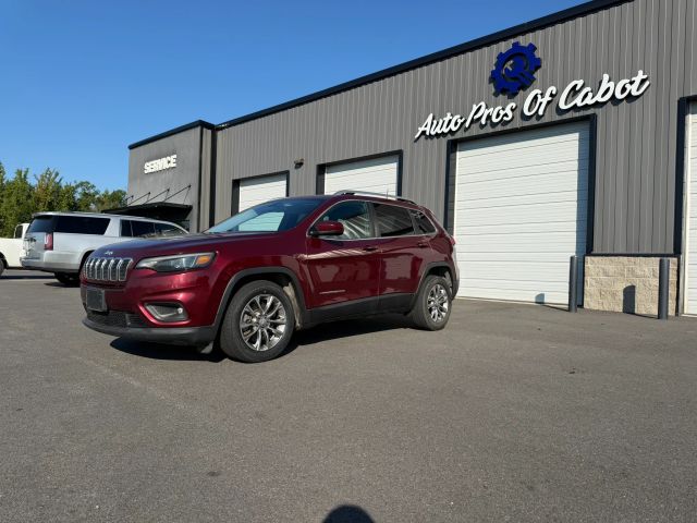 2019 Jeep Cherokee Latitude Plus FWD photo