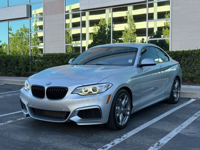 2016 BMW 2 Series M235i RWD photo