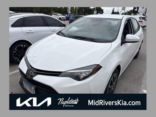 2017 Toyota Corolla LE FWD photo