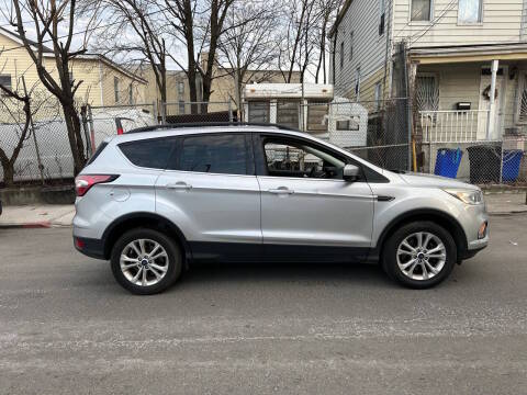 2018 Ford Escape SEL 4WD photo