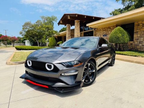 2019 Ford Mustang EcoBoost RWD photo