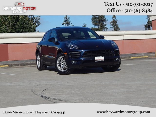 2018 Porsche Macan AWD photo